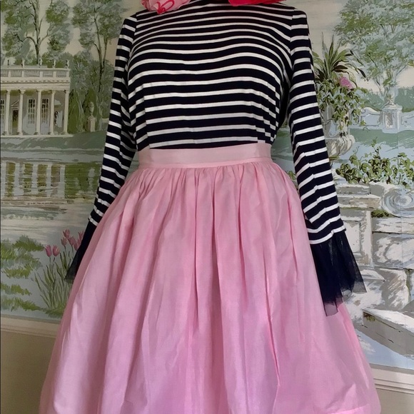 Sweet Spring Skirt - Picture 2 of 8